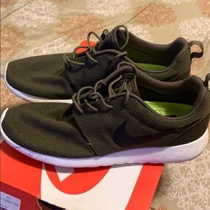 Men’s Nike Roshe Run
